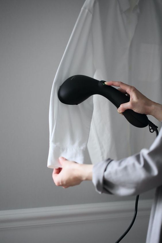 Efficient and Convenient Wrinkle Removal: Unleashing the Power of Handheld Steamers